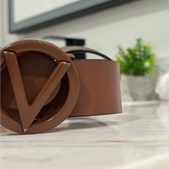 Valentino Garavani Women’s VLogo Leather Belt Brown Size 34 main image 4